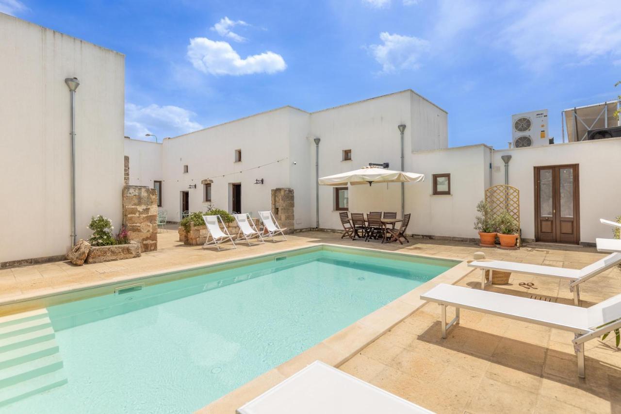 Вілла Courtyard With Pool Ракале Екстер'єр фото